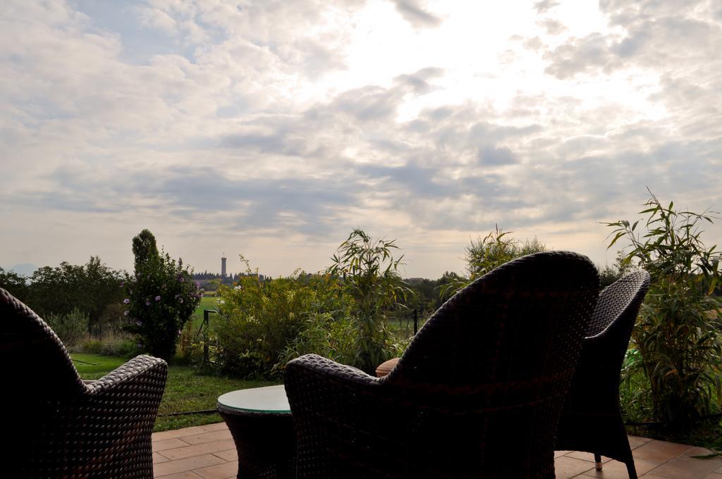 Monte Maino Bed & Breakfast Desenzano del Garda Pokój zdjęcie