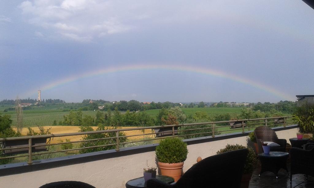 Monte Maino Bed & Breakfast Desenzano del Garda Zewnętrze zdjęcie